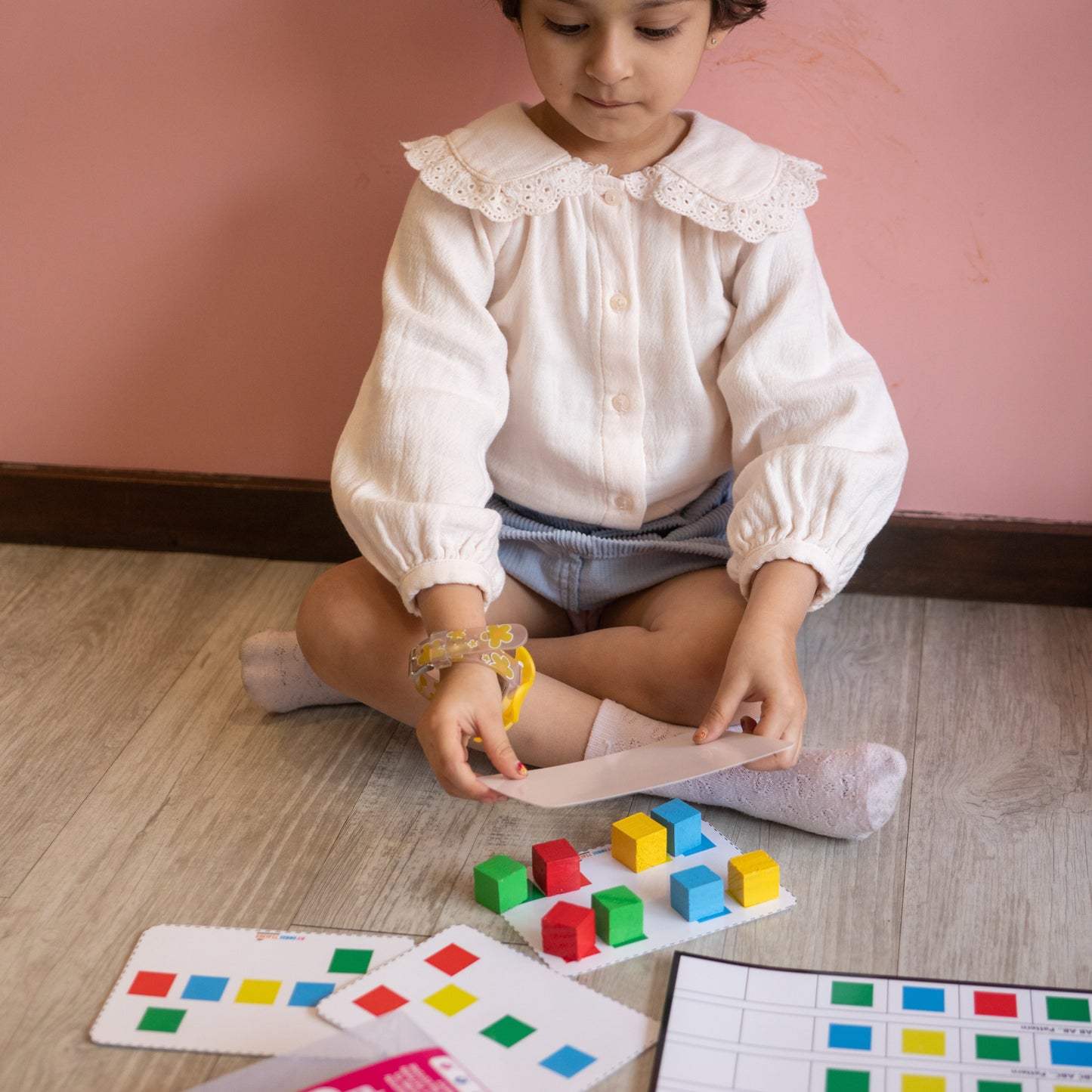 Fine Motor Skill Builder : Stick, Trace and Pinch